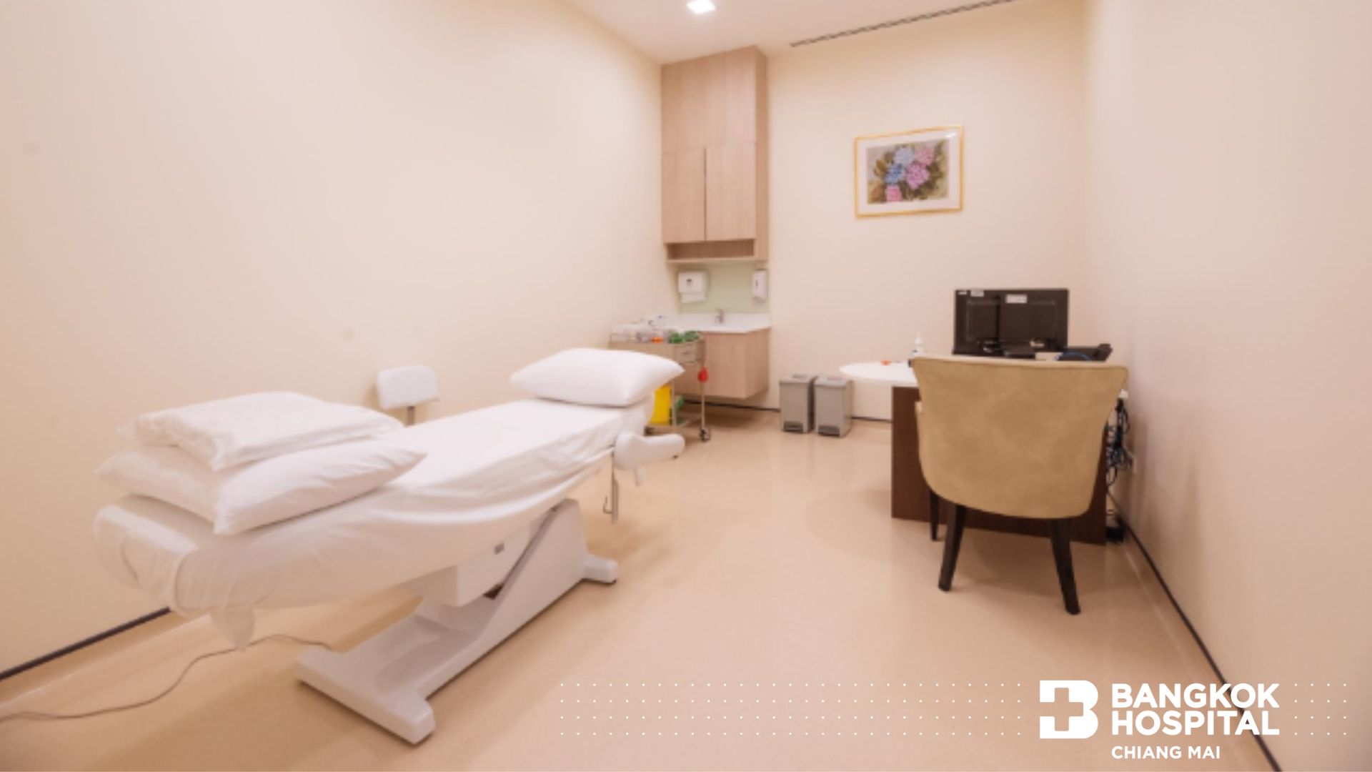 ห้องตรวจร่างกายแผนกเวชศาสตร์ฟื้นฟูโรงพยาบาลกรุงเทพเชียงใหม่